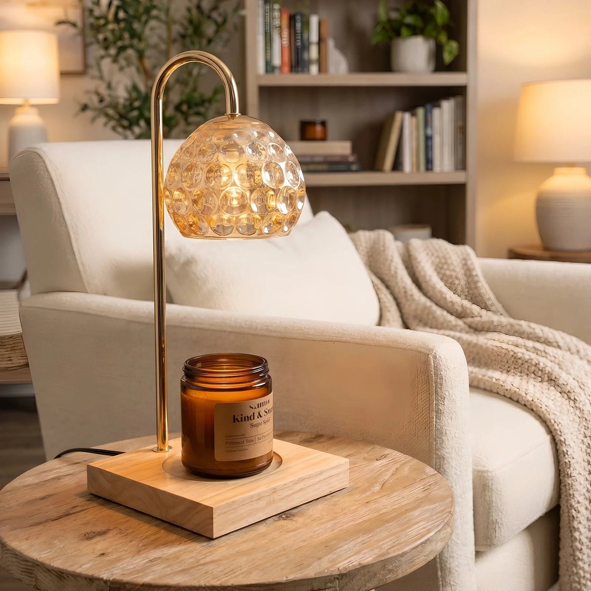 Electric candle warmer lamp with glass shade
