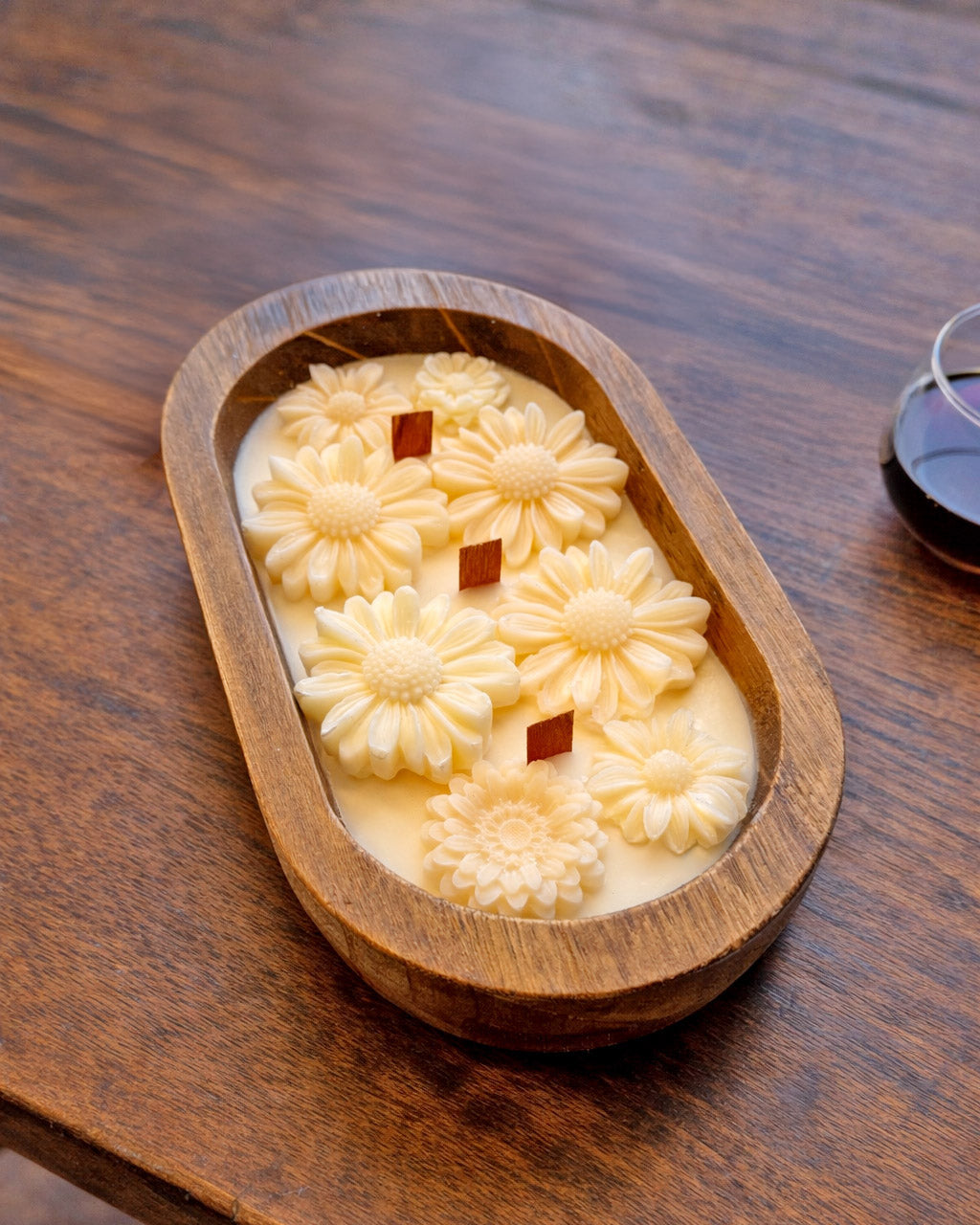 Daisy dough bowl candle – non-toxic 3-wick coconut soy candle in a sealed wooden bowl